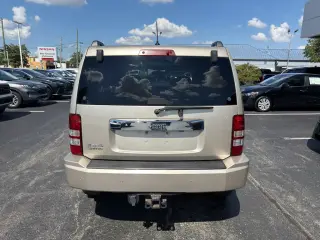 Jeep Liberty 2010 4x4 Limited SUV de 4 puertas
