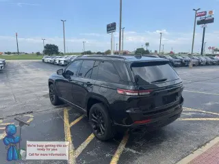 Jeep Grand Cherokee 2023 4x4 Overland 4xe 4dr SUV