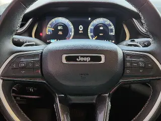 Jeep Grand Cherokee L 2023 4x4 Laredo SUV de 4 puertas