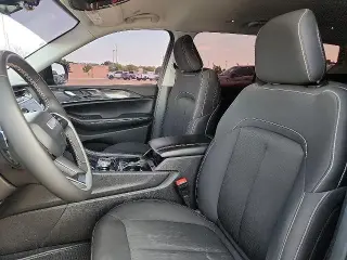 Jeep Grand Cherokee L 2023 4x4 Laredo SUV de 4 puertas