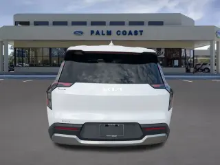 Kia EV9 Light SUV de 4 puertas 2026
