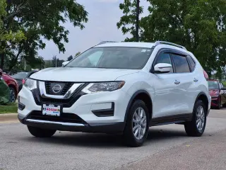 Nissan Rogue 2017 AWD SV 4dr Crossover (lanzamiento de mitad de año)