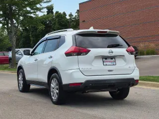 Nissan Rogue 2017 AWD SV 4dr Crossover (lanzamiento de mitad de año)