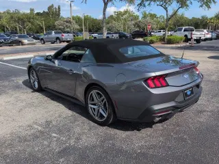 Ford Mustang 2024 EcoBoost Descapotable de 2 puertas