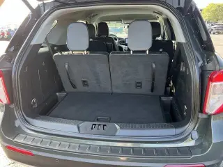 Ford Explorer 2023 AWD XLT SUV de 4 puertas