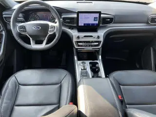 Ford Explorer 2023 AWD XLT SUV de 4 puertas