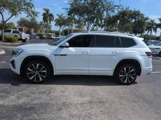 Volkswagen Atlas 2024 AWD SEL Premium R-Line 4Motion SUV de 4 puertas