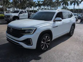 Volkswagen Atlas 2024 AWD SEL Premium R-Line 4Motion SUV de 4 puertas