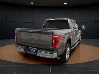 Ford F-150 2023 4x4 King Ranch 4 puertas SuperCrew batea corta de 6.5 pies