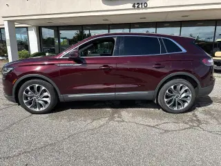 Lincoln Nautilus 2023 AWD Reserve SUV de 4 puertas