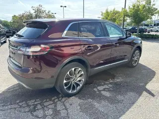 Lincoln Nautilus 2023 AWD Reserve SUV de 4 puertas
