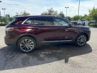 Lincoln Nautilus 2023 AWD Reserve SUV de 4 puertas