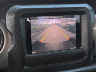 Jeep Gladiator 2020 4x4 Sport Cabina Doble de 4 puertas y caja corta de 5.0 pies