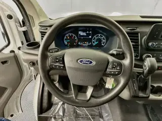 Ford Transit 2025 250 3 puertas SWB techo bajo furgoneta de carga