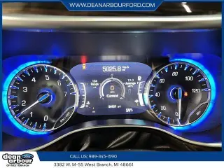 Chrysler Pacifica 2023 Limited Minivan de 4 puertas