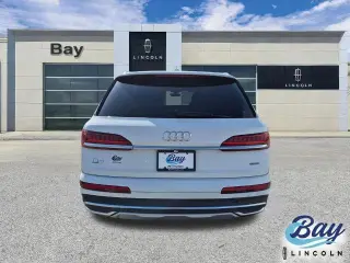 Audi Q7 2022 AWD quattro Premium 55 TFSI SUV de 4 puertas