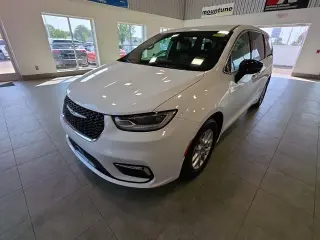 Chrysler Pacifica 2024 Touring L Monovolumen de 4 puertas