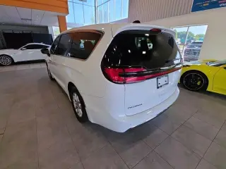 Chrysler Pacifica 2024 Touring L Monovolumen de 4 puertas