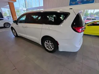Chrysler Pacifica 2024 Touring L Monovolumen de 4 puertas