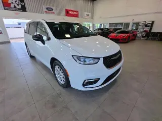 Chrysler Pacifica 2024 Touring L Monovolumen de 4 puertas