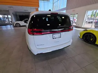 Chrysler Pacifica 2024 Touring L Monovolumen de 4 puertas