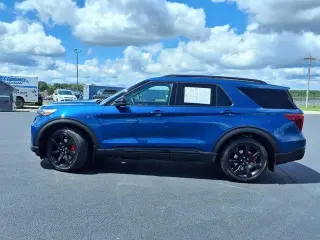 Ford Explorer 2023 AWD ST SUV de 4 puertas