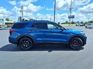 Ford Explorer 2023 AWD ST SUV de 4 puertas