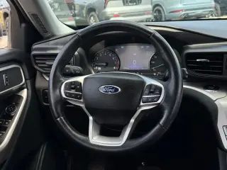 Ford Explorer 2023 AWD XLT SUV de 4 puertas