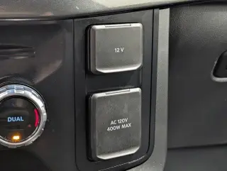 Ford F-150 2023 4x4 XLT 4 puertas SuperCrew 5.5 pies Caja Corta