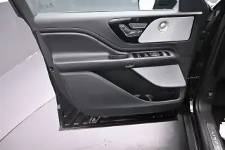 Lincoln Aviator 2022 AWD Reserve SUV de 4 puertas