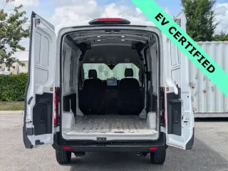 Ford E-Transit 2023 350 3 puertas LWB Furgón de carga con techo mediano