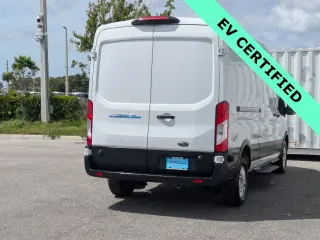 Ford E-Transit 2023 350 3 puertas LWB Furgón de carga con techo mediano