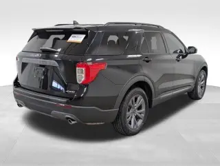 Ford Explorer 2023 AWD XLT SUV de 4 puertas