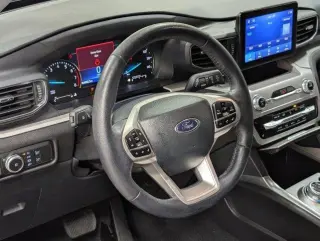 Ford Explorer 2023 AWD XLT SUV de 4 puertas
