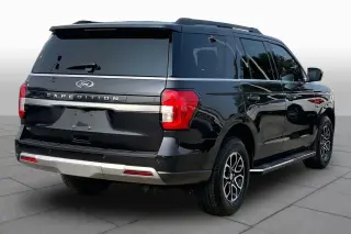 Ford Expedition 2023 4x2 XLT SUV de 4 puertas