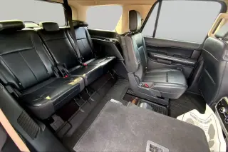 Ford Expedition 2023 4x2 XLT SUV de 4 puertas