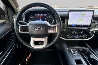 Ford Expedition 2023 4x2 XLT SUV de 4 puertas