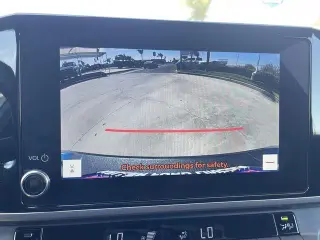 Toyota Camry 2025 SE Sedán de 4 puertas