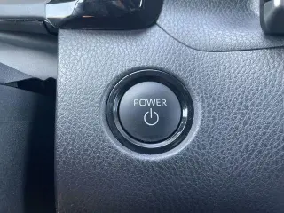 Toyota Camry 2025 SE Sedán de 4 puertas