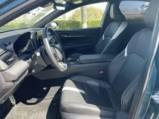 Toyota Camry 2025 SE Sedán de 4 puertas