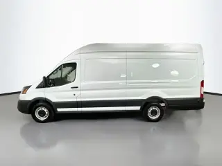 Ford Transit 2025 250 3 puertas, distancia entre ejes extralarga (LWB), techo alto, furgoneta de carga extendida
