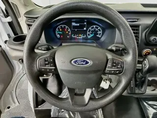 Ford Transit 2025 250 3 puertas LWB techo alto furgón de carga extendido