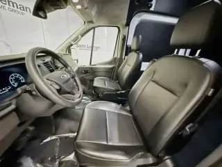Ford Transit 2025 250 3 puertas LWB techo alto furgón de carga extendido