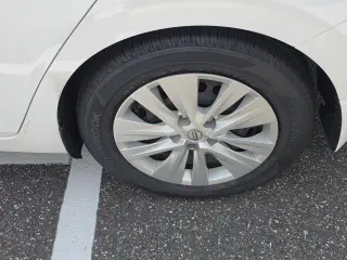 Nissan Sentra 2024 Sedán de 4 puertas