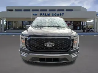 Ford F-150 2023 4x4 XLT 4 puertas SuperCrew batea de 5.5 pies