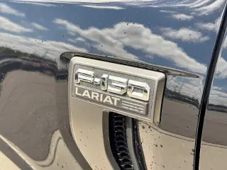 Ford F-150 2023 4x4 Lariat 4 puertas SuperCrew caja corta de 5.5 pies