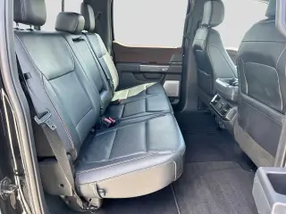 Ford F-150 2023 4x4 Lariat 4 puertas SuperCrew caja corta de 5.5 pies