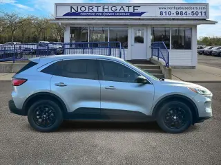 Ford Escape 2022 AWD SE SUV de 4 puertas