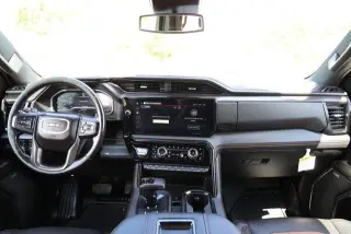 GMC Sierra 1500 2022 4x4 AT4 4 puertas Crew Cab batea corta de 5.8 pies