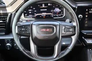 GMC Sierra 1500 2022 4x4 AT4 4 puertas Crew Cab batea corta de 5.8 pies